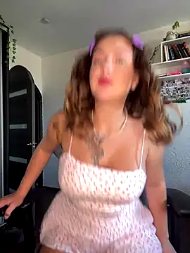 MikssMolly online show from 10-14-25, 06:47