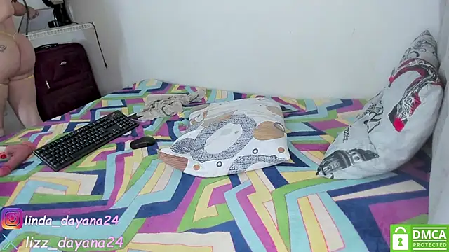 sweetdollinda23 online show from 04-13-26, 01:42