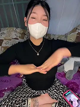 Samcutes online show from 12-14-25, 01:39