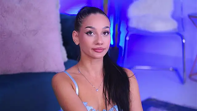 NinaSolenne online show from 01-06-26, 08:35