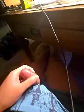 renhedhr online show from 11-18-25, 04:32