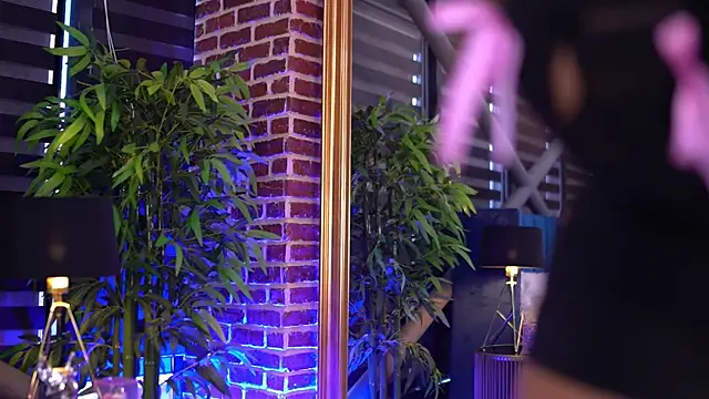 MillaSerene online show from 10-29-25, 05:39