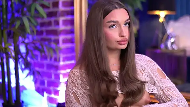 MillaSerene online show from 11-21-25, 07:29