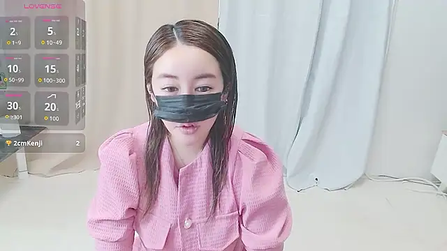 Snapshot of Anna-03 chatting on 09-18-25, 04:59 Anna-03 online show from 09-18-25, 04:59