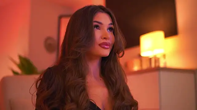 Snapshot of KyssaraPlay chatting on 01-06-26, 07:40 KyssaraPlay online show from 01-06-26, 07:40