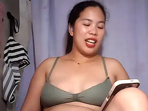 Snapshot of pinaysinglemommm chatting on 07-11-26, 10:15 pinaysinglemommm online show from 07-11-26, 10:15