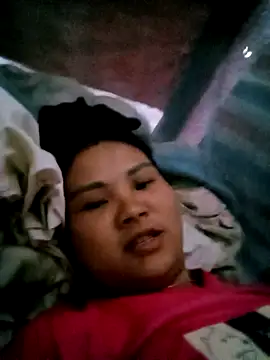 Snapshot of Heulwen-22 chatting on 10-07-25, 12:00 Heulwen-22 online show from 10-07-25, 12:00