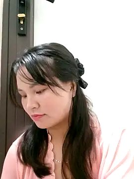 Snapshot of Heulwen-22 chatting on 09-28-25, 10:11 Heulwen-22 online show from 09-28-25, 10:11