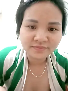Snapshot of Heulwen-22 chatting on 09-13-25, 04:01 Heulwen-22 online show from 09-13-25, 04:01
