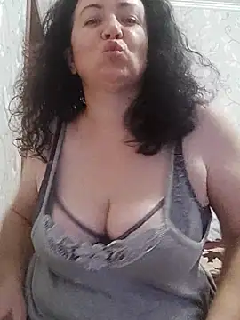 Snapshot of Velvet3451 chatting on 10-05-25, 11:34 Velvet3451 online show from 10-05-25, 11:34