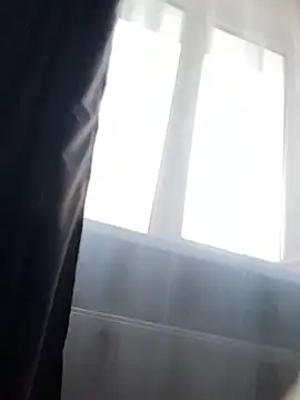 Snapshot of FavoriteKira chatting on 10-18-25, 02:19 FavoriteKira online show from 10-18-25, 02:19