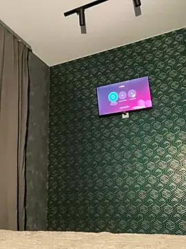 Snapshot of FavoriteKira chatting on 09-15-25, 04:07 FavoriteKira online show from 09-15-25, 04:07