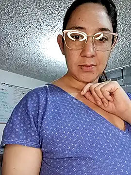 Snapshot of MargaretMonroe chatting on 09-15-25, 10:48 MargaretMonroe online show from 09-15-25, 10:48