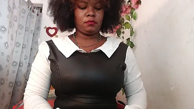 LULU ALANAA  online show from 09-12-25, 02:17