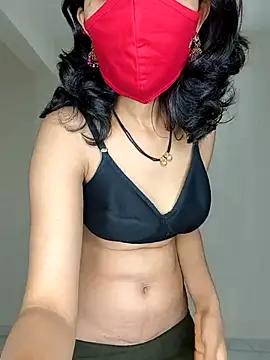 Snapshot of Shivani2002 chatting on 07-10-26, 04:07 Shivani2002 online show from 07-10-26, 04:07