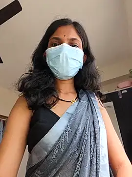 Shivani2002 online show from 05-18-26, 04:07