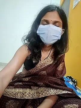 Shivani2002 online show from 12-19-25, 02:41