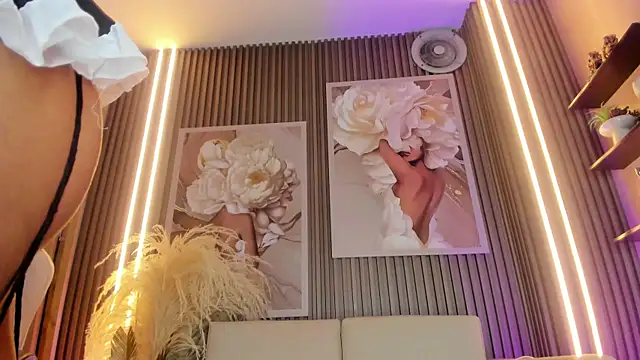 Ailee naughty online show from 10-17-25, 02:15