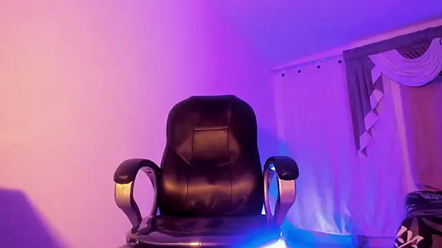 Angelicious Boy online show from 12-19-25, 03:32