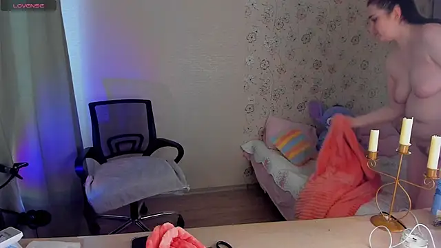 Alice next door online show from 04-21-26, 10:55