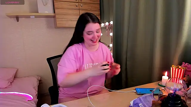 Alice next door online show from 02-08-26, 01:31