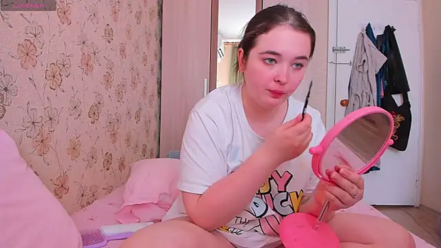 Alice next door online show from 05-20-26, 11:18