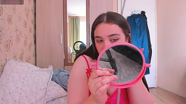 Alice next door online show from 05-29-26, 10:43