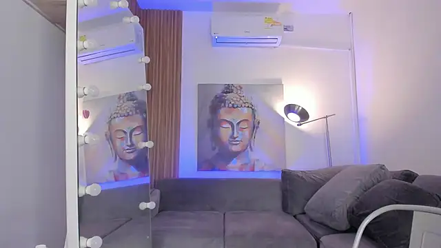 cinnia  online show from 02-25-26, 10:59