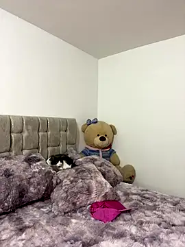 Cutie blondie online show from 10-23-25, 11:14