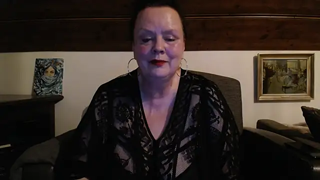 TiffanyMature online show from 05-21-26, 08:17