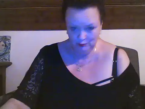 TiffanyMature online show from 04-03-26, 08:37