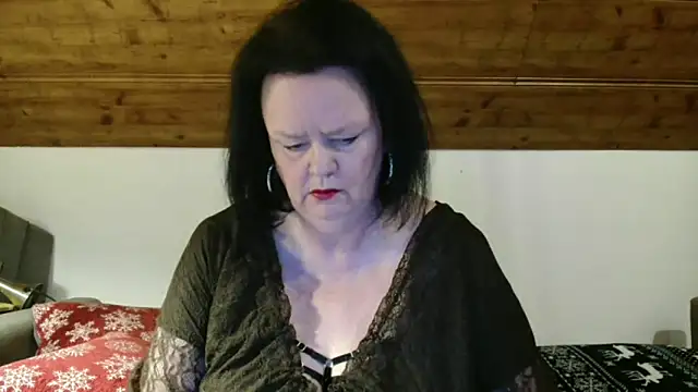 TiffanyMature online show from 12-05-25, 03:21