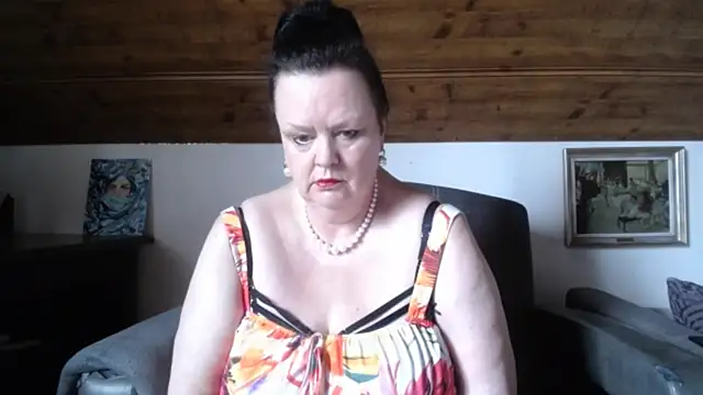 TiffanyMature online show from 05-08-26, 07:12