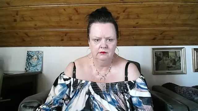 TiffanyMature online show from 06-01-26, 07:19