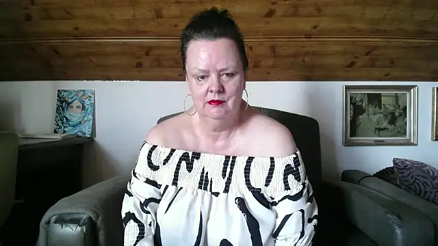 TiffanyMature online show from 07-04-26, 08:21