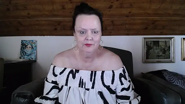 TiffanyMature online show from 07-09-26, 02:16