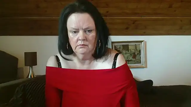 TiffanyMature online show from 10-15-25, 08:33