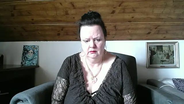 TiffanyMature online show from 05-05-26, 08:06