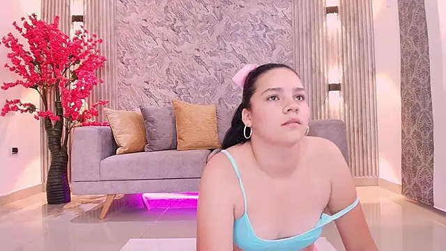 karlie small online show from 09-10-25, 07:35