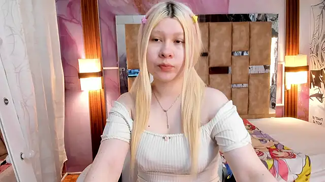 Melody Lolii online show from 11-10-25, 06:13