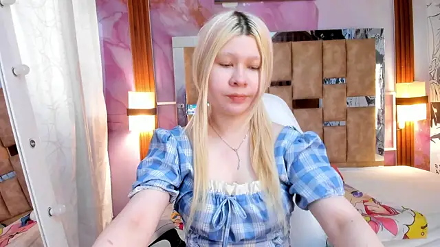 Melody Lolii online show from 11-15-25, 06:01