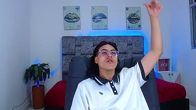 dirty model online show from 10-15-25, 11:13