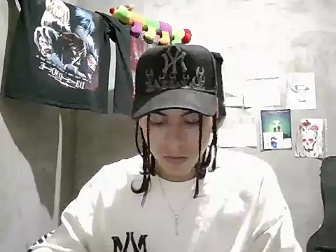 dirty model online show from 06-27-26, 04:40