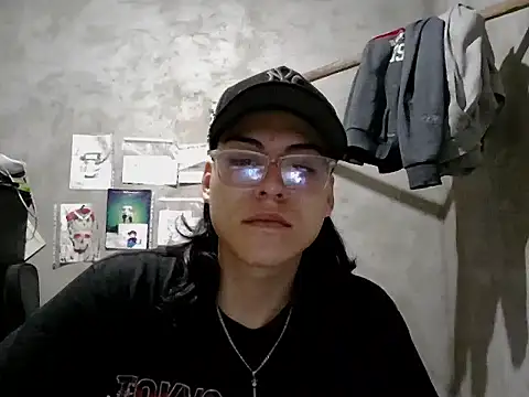 dirty model online show from 04-26-26, 04:54