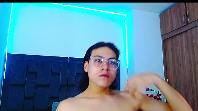 dirty model online show from 09-26-25, 11:44