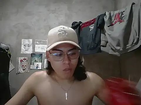 dirty model online show from 04-19-26, 07:38