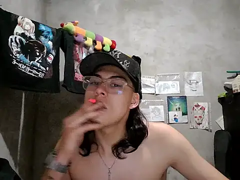 dirty model online show from 05-25-26, 11:09