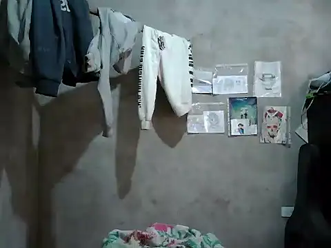 dirty model online show from 04-26-26, 07:22