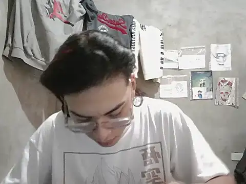 dirty model online show from 04-18-26, 05:59