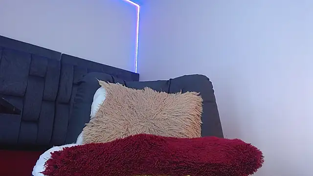 dirty model online show from 07-10-26, 05:24